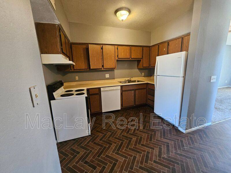 Apartment for rent at 2801 E Monte Cristo Ave #201, Phoenix, AZ 85032