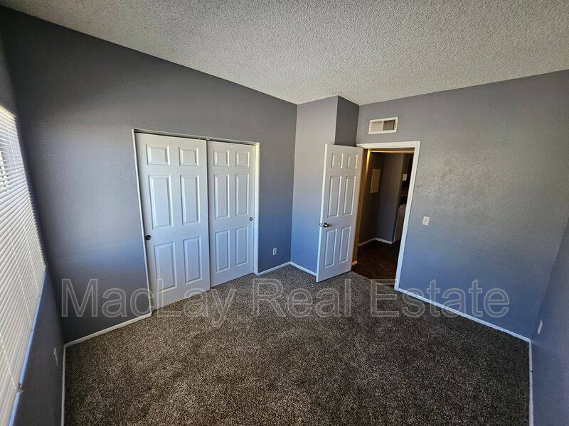 Apartment for rent at 2801 E Monte Cristo Ave #201, Phoenix, AZ 85032