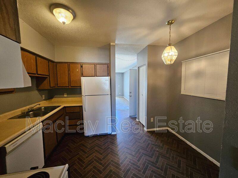 Apartment for rent at 2801 E Monte Cristo Ave #201, Phoenix, AZ 85032