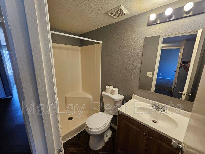 Apartment for rent at 2801 E Monte Cristo Ave #201, Phoenix, AZ 85032