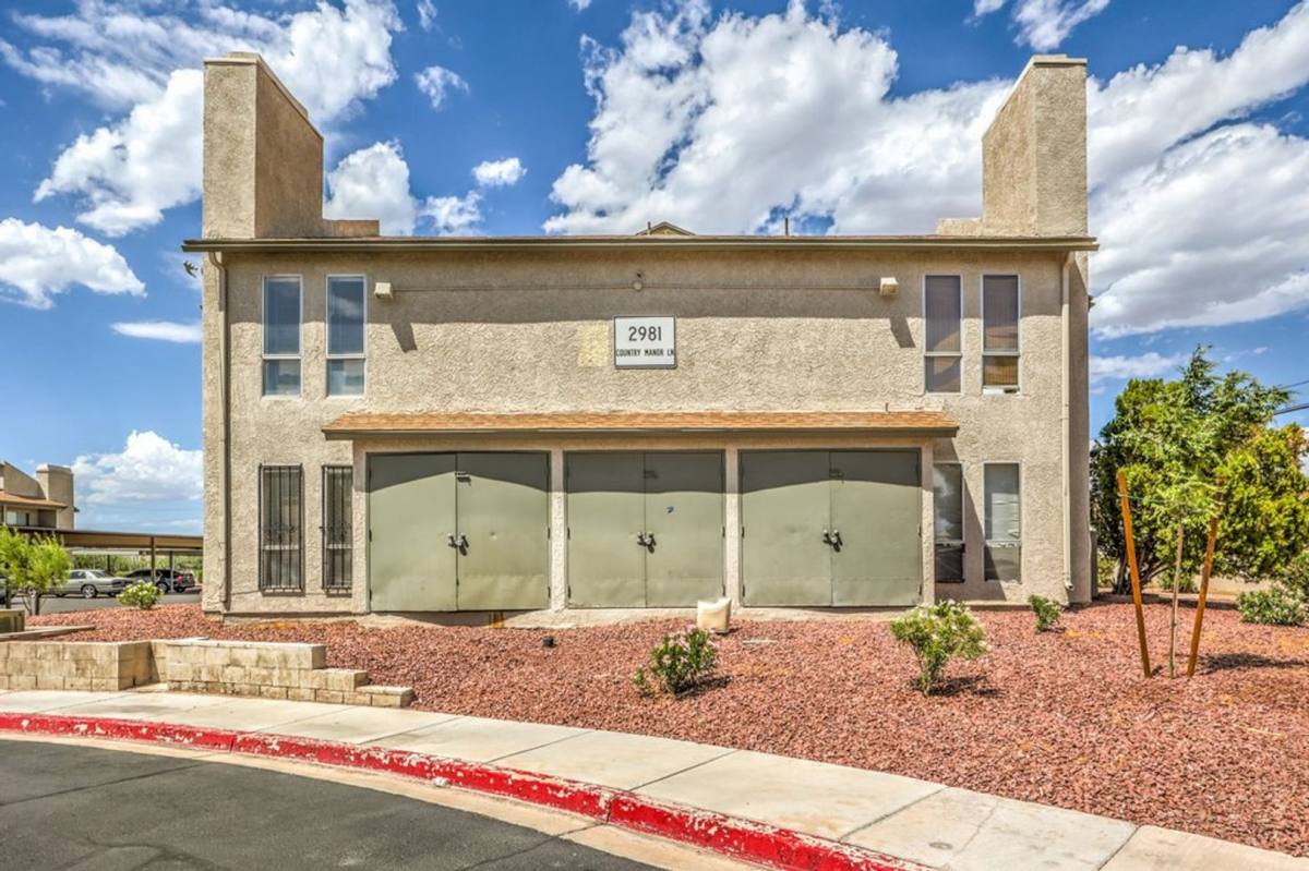 Condo for rent at 2981 Country Manor Lane, Las Vegas, NV 89115
