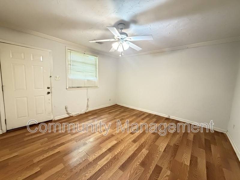 Apartment for rent at 18819 Greenwell Springs Rd #D1, Greenwell Springs, LA 70739