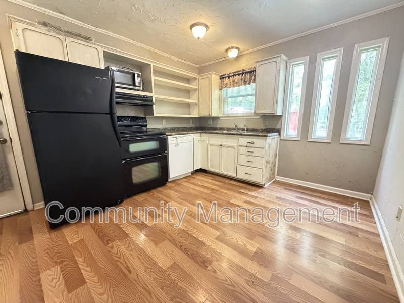 Apartment for rent at 18819 Greenwell Springs Rd #D1, Greenwell Springs, LA 70739