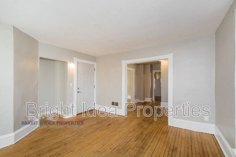 Apartment for rent at 3322 Clinton Ave #2, Minneapolis, MN 55408