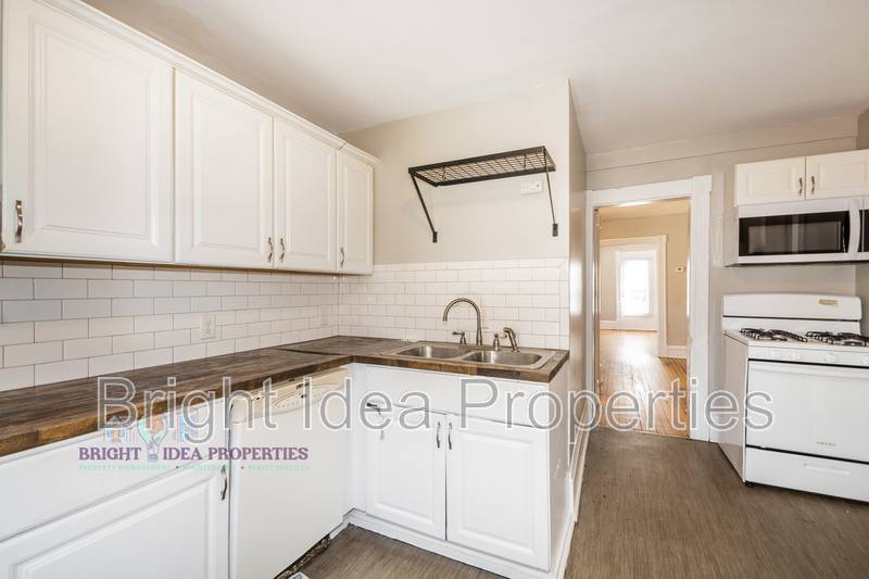 Apartment for rent at 3322 Clinton Ave #2, Minneapolis, MN 55408