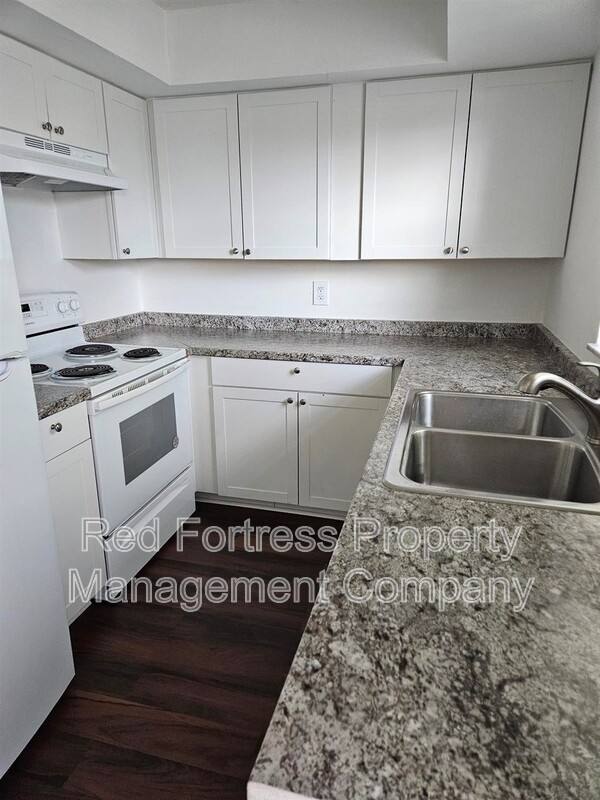 Apartment for rent at 4331 Glenwood Ave #7, Fort Myers, FL 33905