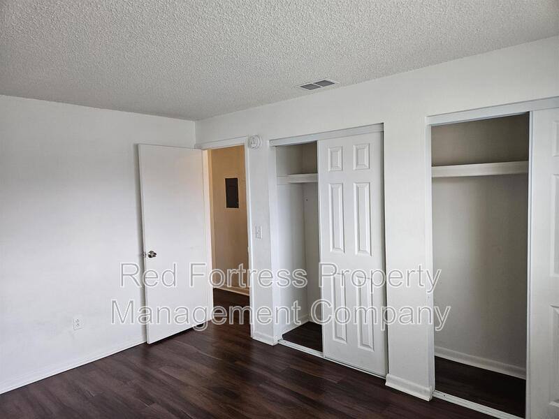 Apartment for rent at 4331 Glenwood Ave #7, Fort Myers, FL 33905