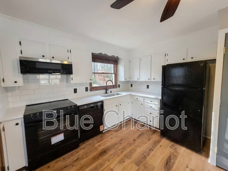 Apartment for rent at 1705 Smith Level Rd #B, Chapel Hill, NC 27516