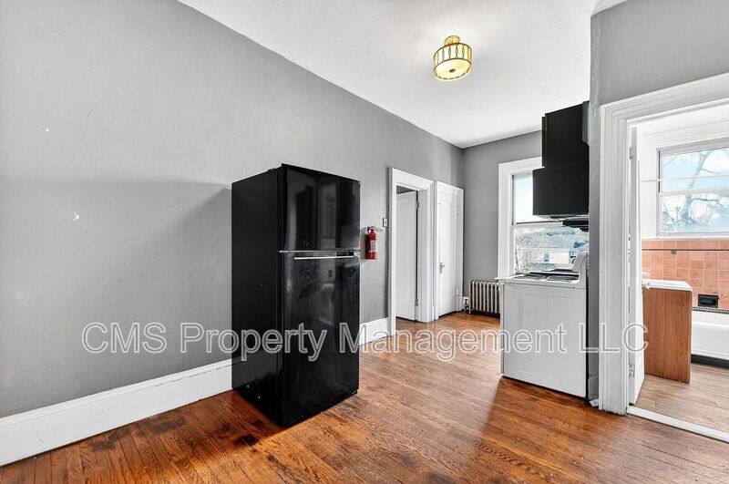 Apartment for rent at 150-154 Belvidere Ave #4, Washington, NJ 07882