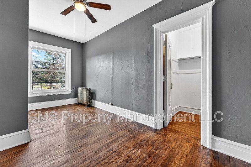 Apartment for rent at 150-154 Belvidere Ave #4, Washington, NJ 07882