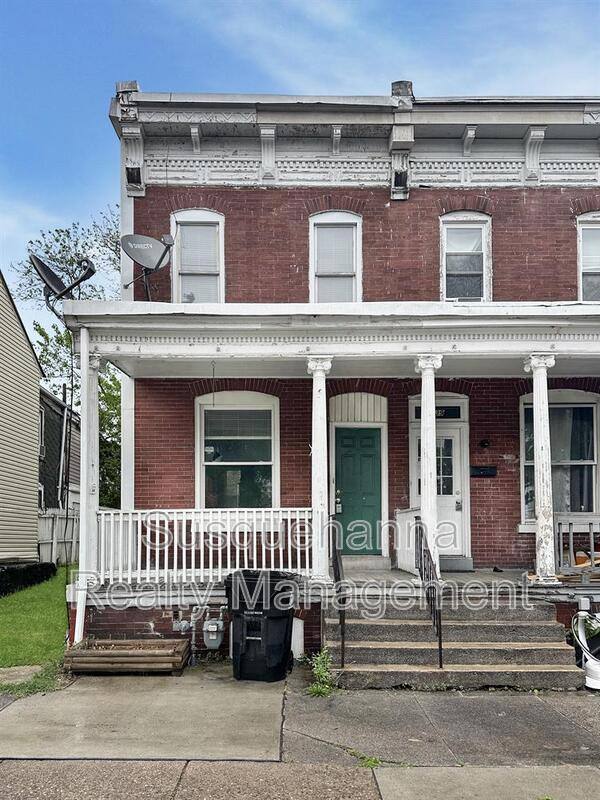 House for rent at 337 S 15th St, Harrisburg, PA 17104