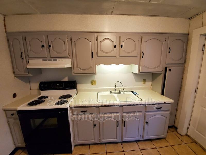 House for rent at 337 S 15th St, Harrisburg, PA 17104