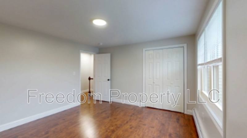 Townhouse for rent at 569 Center St #7, Wallingford, CT 06492