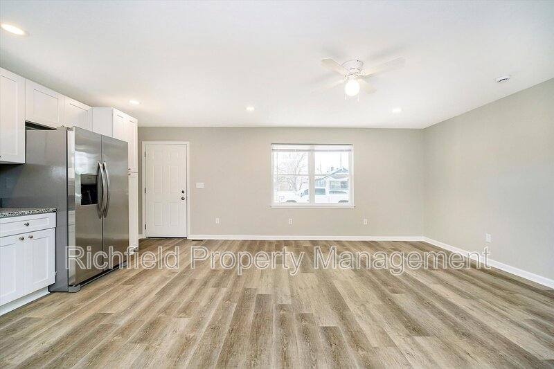 Apartment for rent at 2757 Columbia Ave #B, Indianapolis, IN 46205