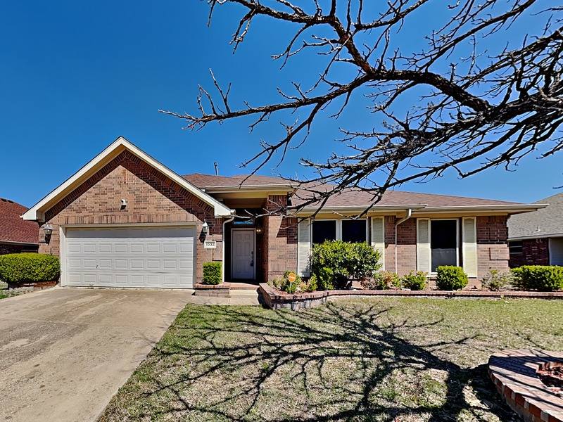 House for rent at 1032 Bending Oak Dr, Cedar Hill, TX 75104