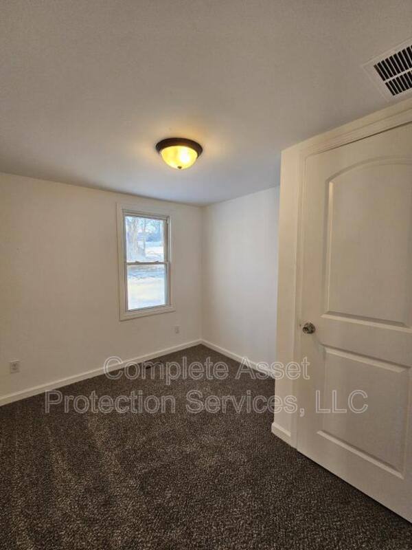 House for rent at 18 S Frame St, Valparaiso, IN 46385