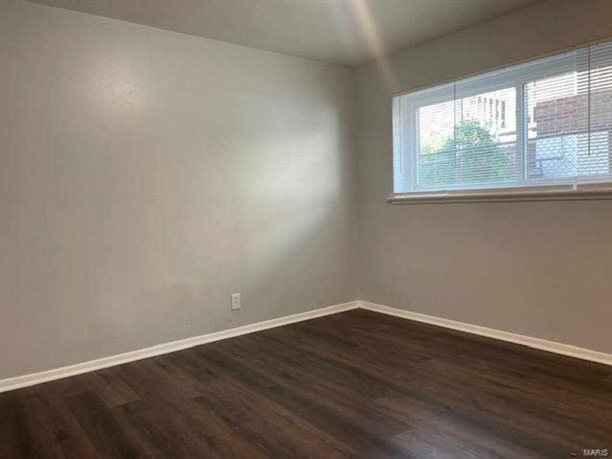 Apartment for rent at 3648 Edmundson Rd, Saint Louis, MO 63114