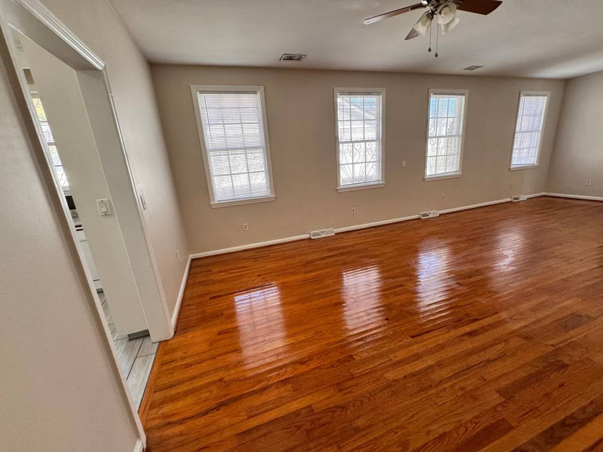 House for rent at 931 Ashley Ave, Charleston, SC 29401
