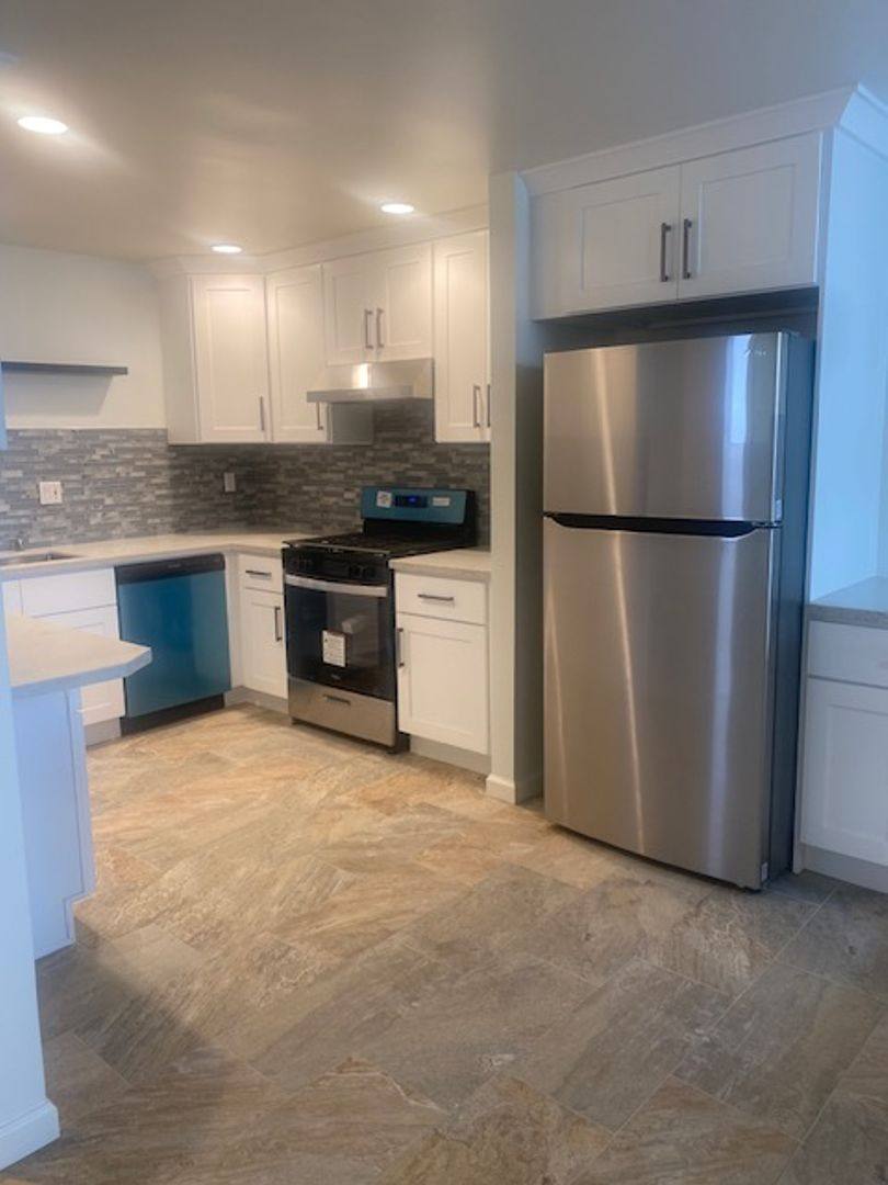 Condo for rent at 1252 11th St, Santa Monica, CA 90401