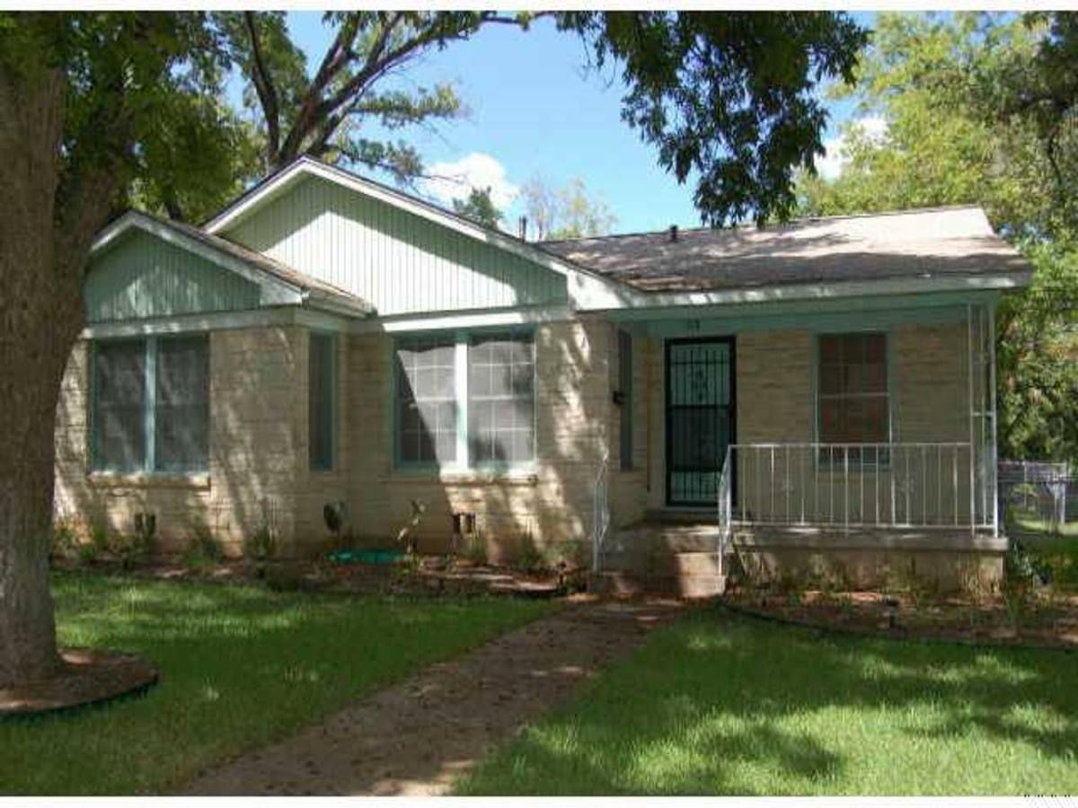 Apartment for rent at 1308 Crestwood Rd, Austin, TX 78722