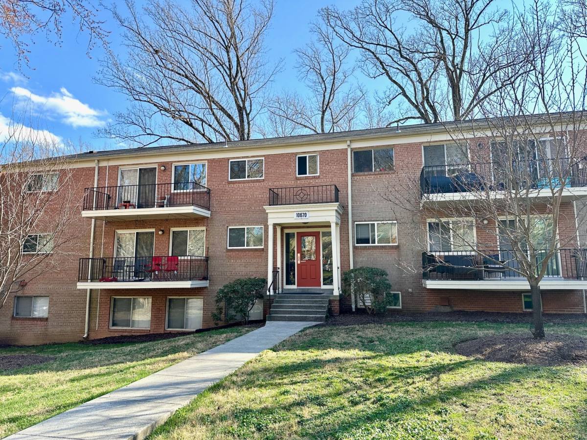 Apartment for rent at 10670 Weymouth St, Bethesda, MD 20814