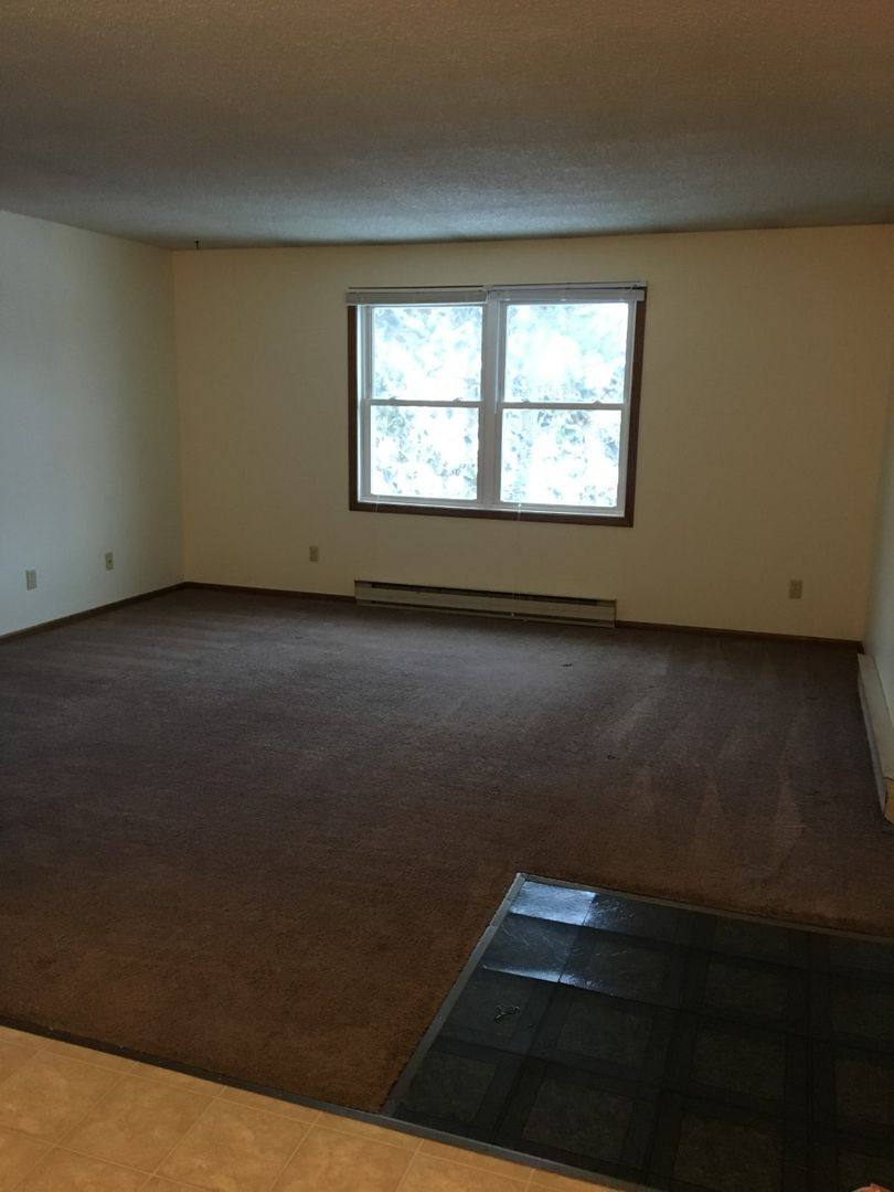 Apartment for rent at 970 W Hamilton Ave, Eau Claire, WI 54701