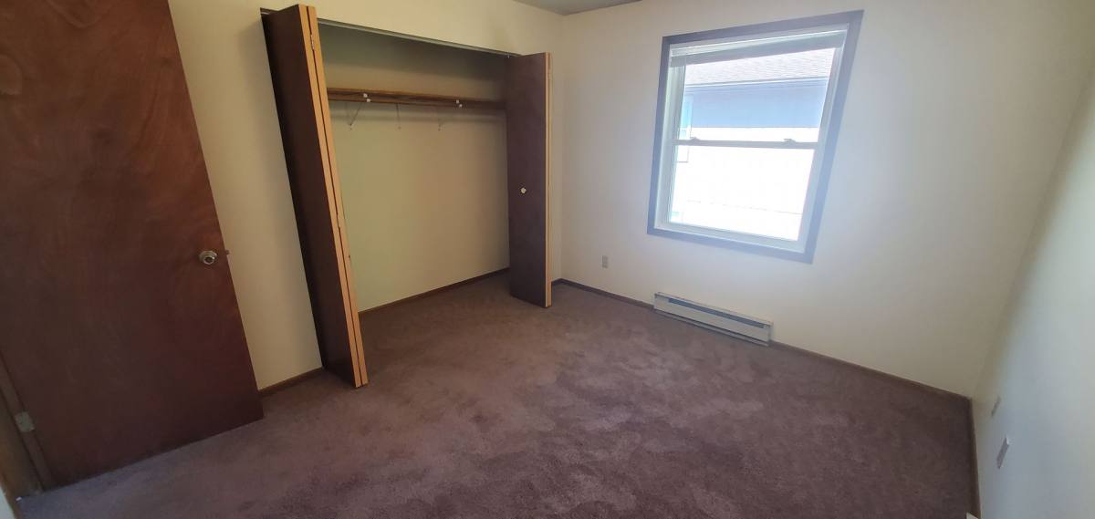 Apartment for rent at 970 W Hamilton Ave, Eau Claire, WI 54701