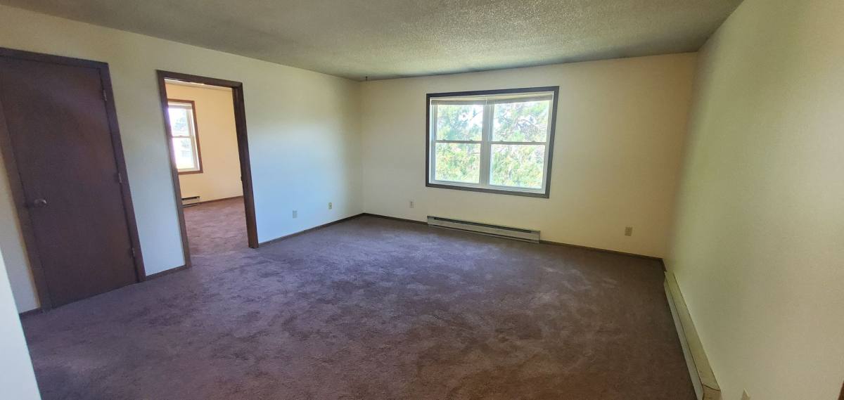 Apartment for rent at 970 W Hamilton Ave, Eau Claire, WI 54701