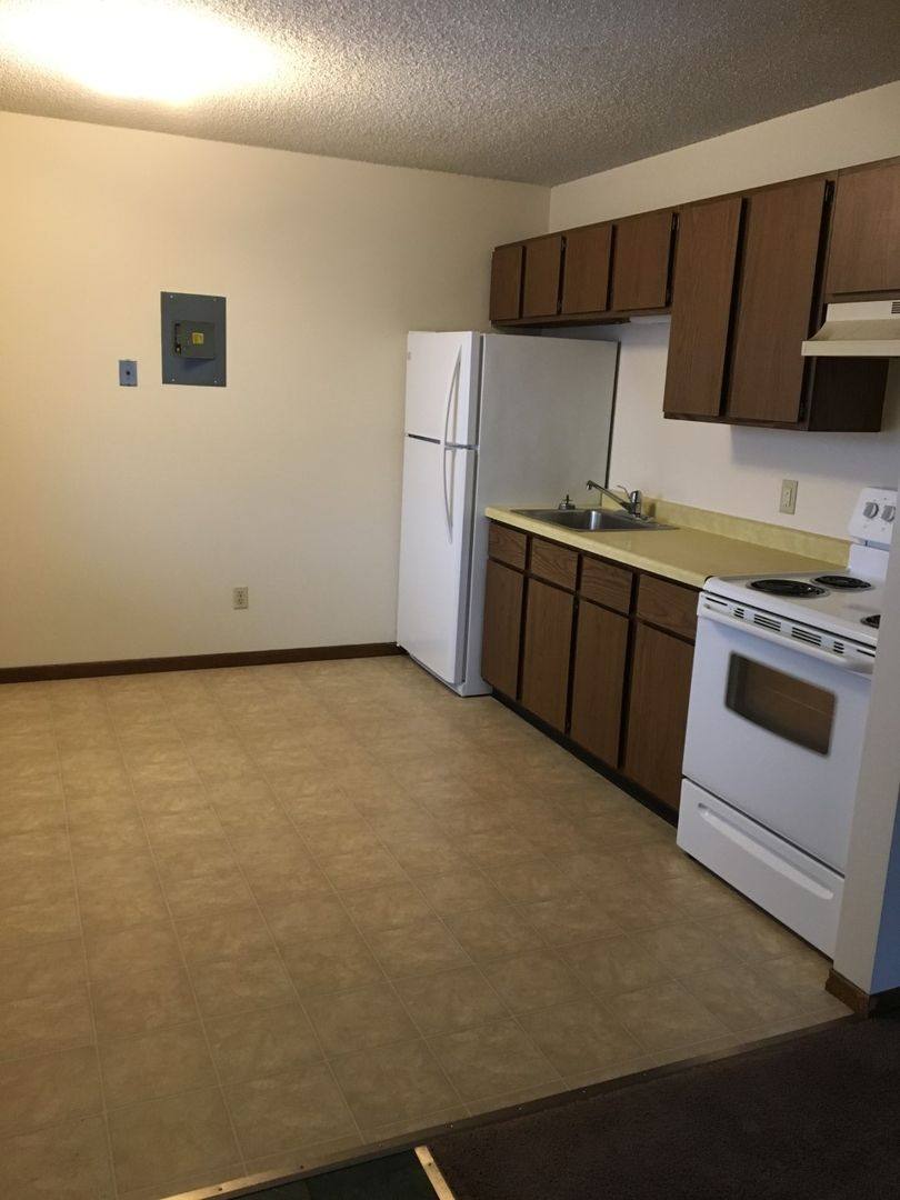 Apartment for rent at 970 W Hamilton Ave, Eau Claire, WI 54701