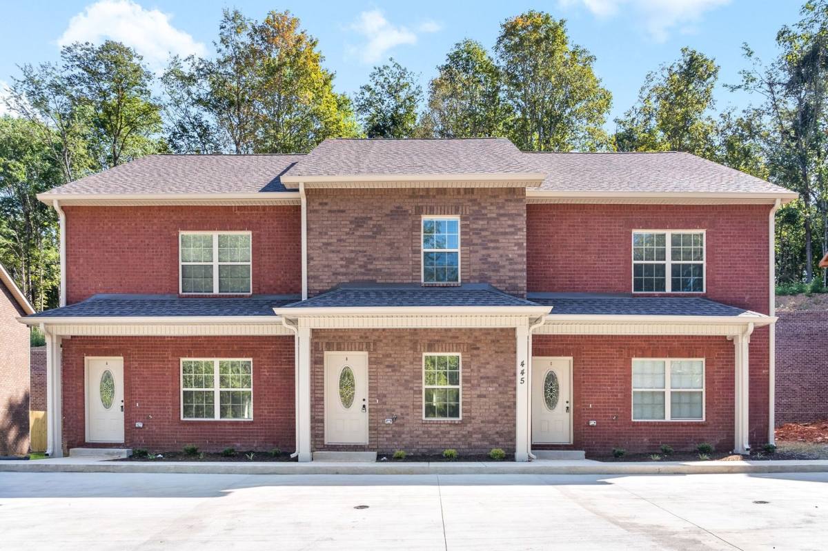 Apartment for rent at 445 Oak St, Clarksville, TN 37042