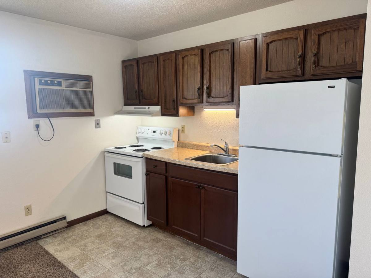 Apartment for rent at 1614 11th Ave N, Fargo, ND 58102