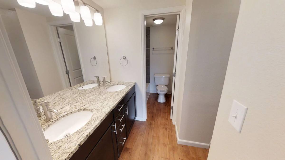 Apartment for rent at 818 N Logan St, Denver, CO 80203