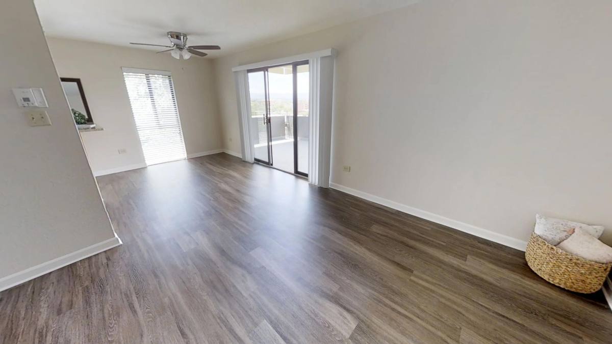 Apartment for rent at 818 N Logan St, Denver, CO 80203