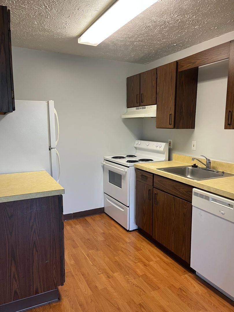Apartment for rent at 275- 335 Sterling Ave, Sharon, PA 16146