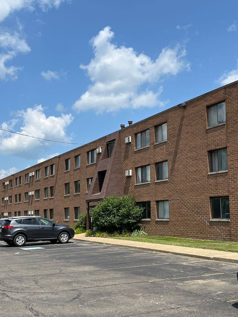 Apartment for rent at 275- 335 Sterling Ave, Sharon, PA 16146