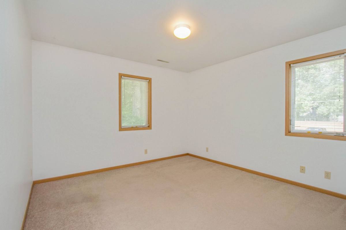 Apartment for rent at 1007 Lincoln Way, Ames, IA 50010