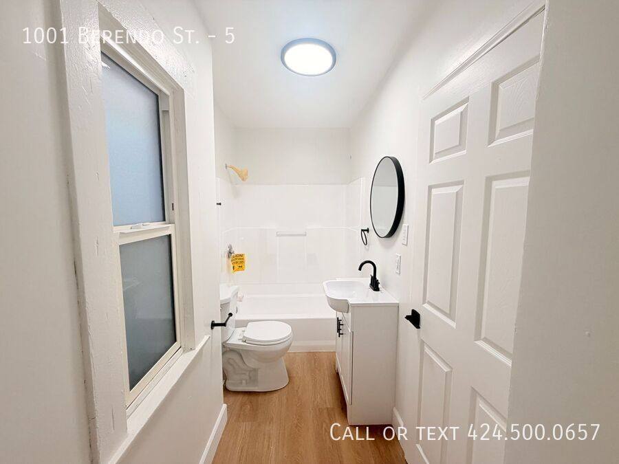 Apartment for rent at 1001 Berendo St #5, Los Angeles, CA 90029