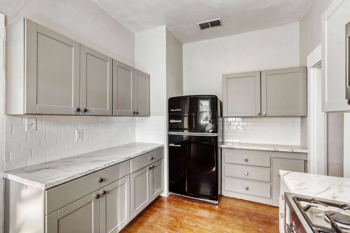 Apartment for rent at 1326 W Monroe St, Phoenix, AZ 85007