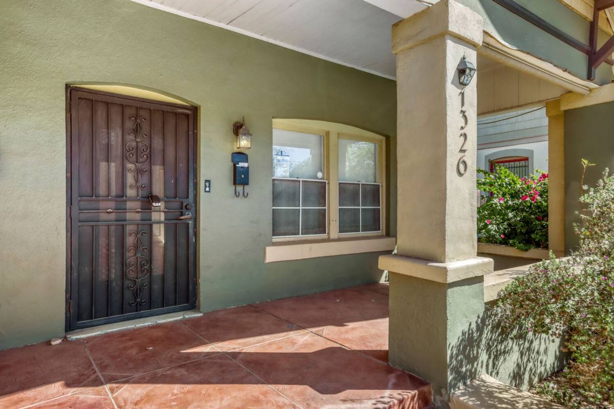 Apartment for rent at 1326 W Monroe St, Phoenix, AZ 85007