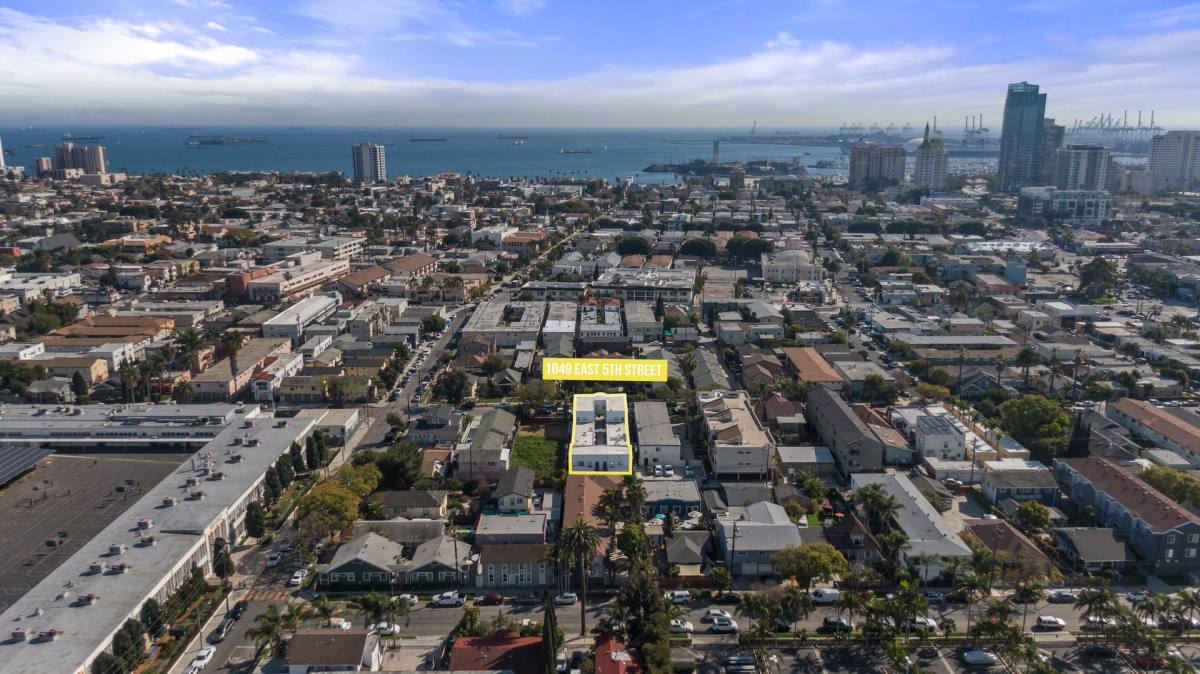 Apartment for rent at 1049 E 5th St, Long Beach, CA 90802
