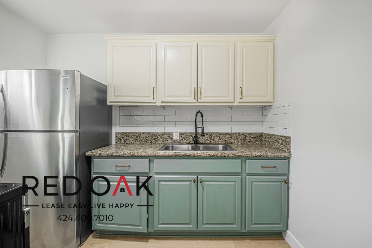 Condo for rent at 2666 Ellendale Place #303, Los Angeles, CA 90007