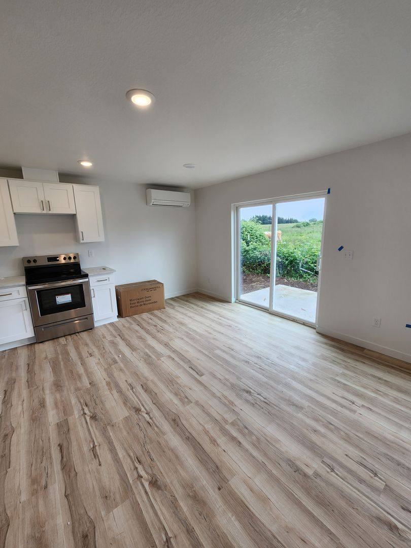 Apartment for rent at 1014 Peach Rd, Winlock, WA 98596
