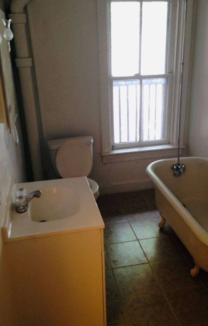 Apartment for rent at 527 E Philadelphia St, York, PA 17403