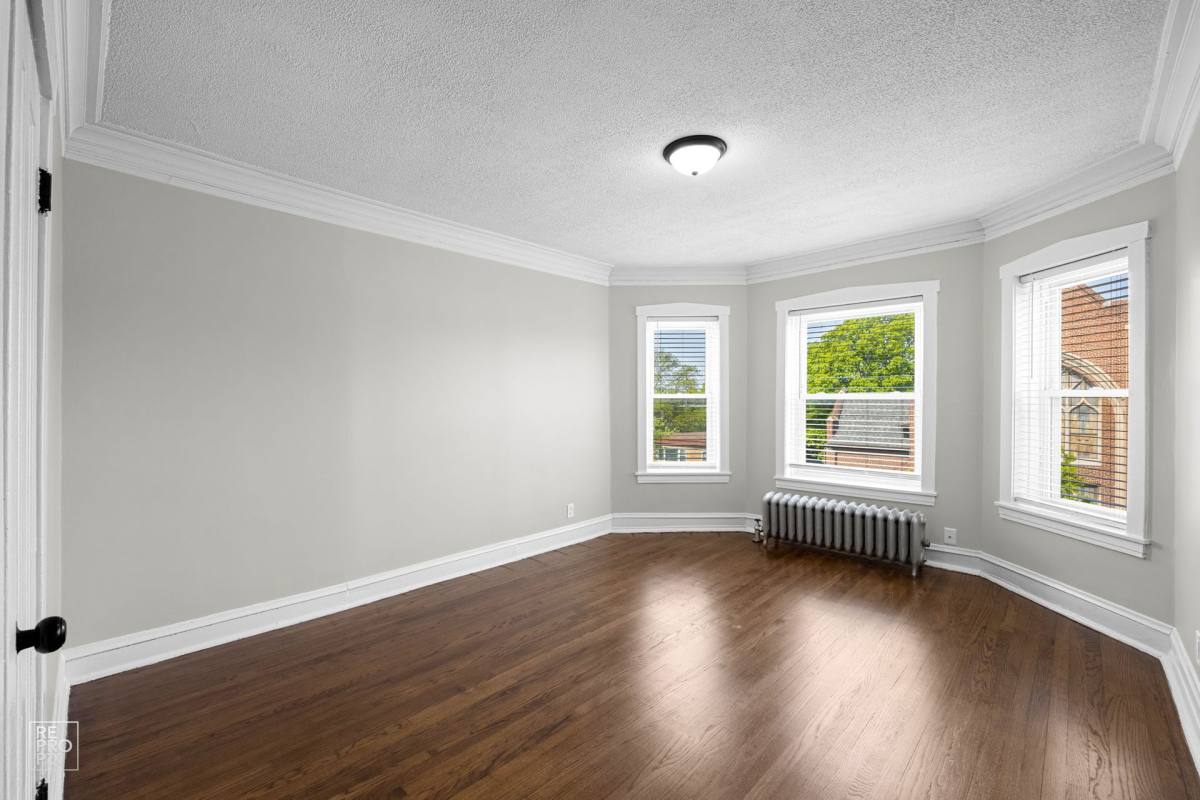 Apartment for rent at 703 N Austin Blvd, Chicago, IL 60644