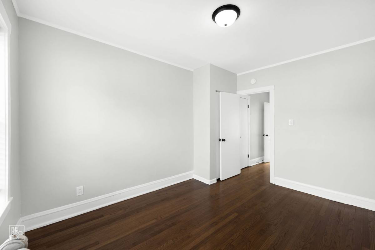 Apartment for rent at 703 N Austin Blvd, Chicago, IL 60644