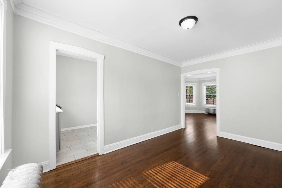 Apartment for rent at 703 N Austin Blvd, Chicago, IL 60644