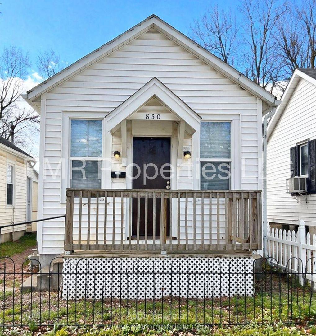 House for rent at 830 Warsaw Ave, Saint Joseph, MO 64507