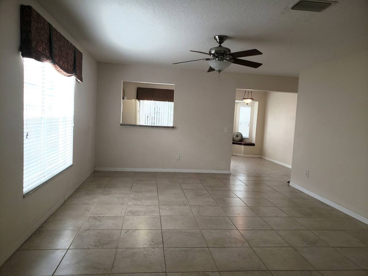House for rent at 10310 Lakeside Vista Dr, Riverview, FL 33569