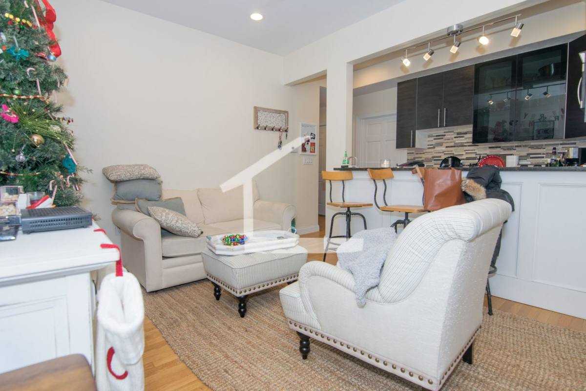 Apartment for rent at 1801 Beacon #15, Brookline, MA 02445