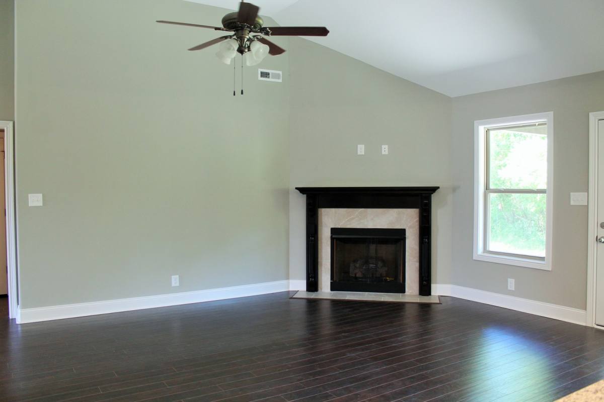 House for rent at 257 Azalea Dr, Oak Grove, KY 42262